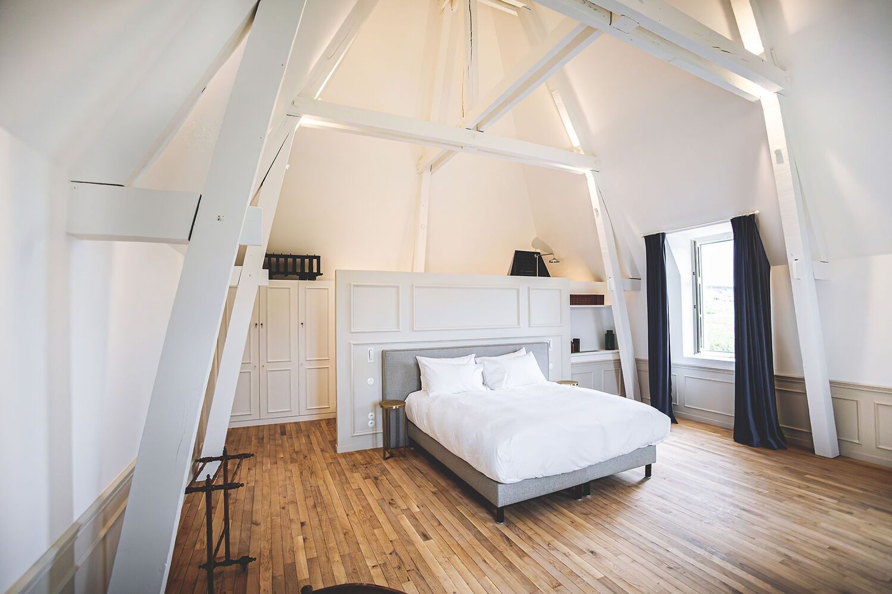 Chateau Beaune villa photo.